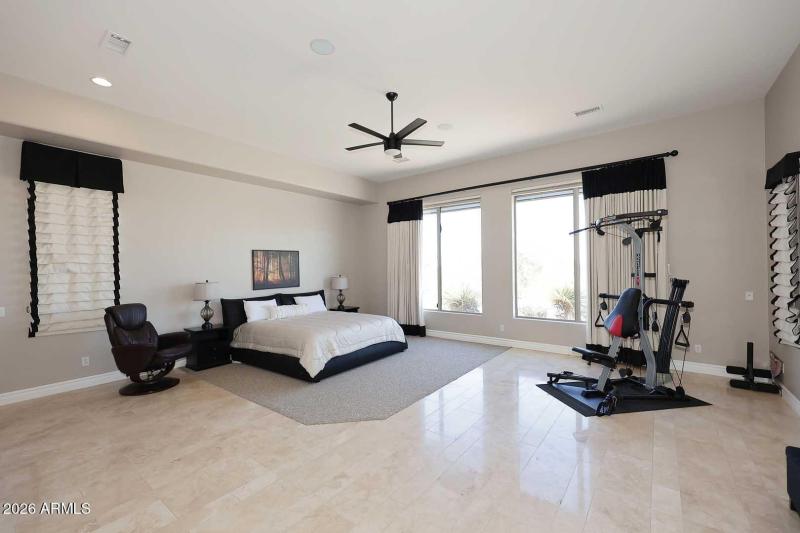 6002 Master Bedroom(2)