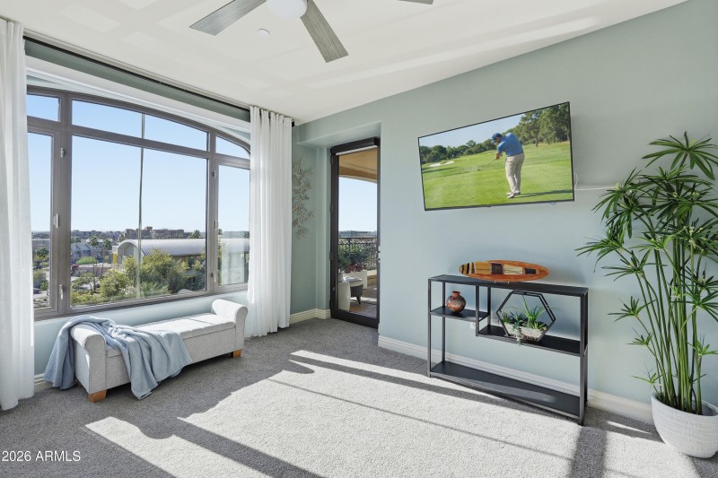 Direct access to balcony