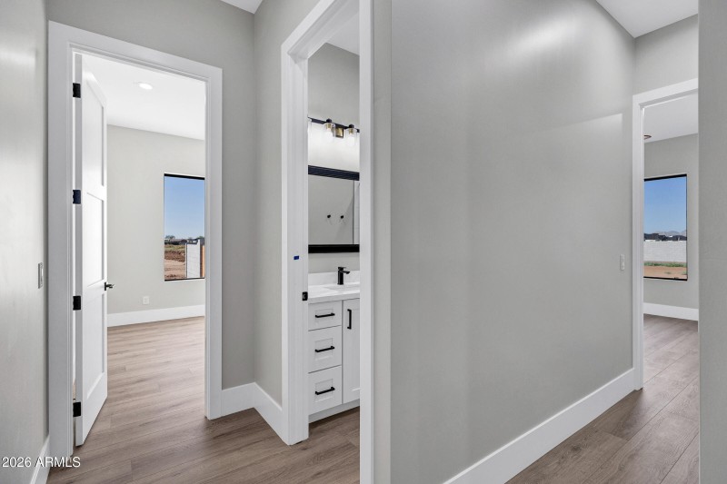 35680 N Evermore Madison St-26