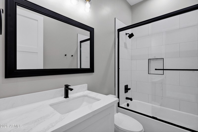 35680 N Evermore Madison St-27