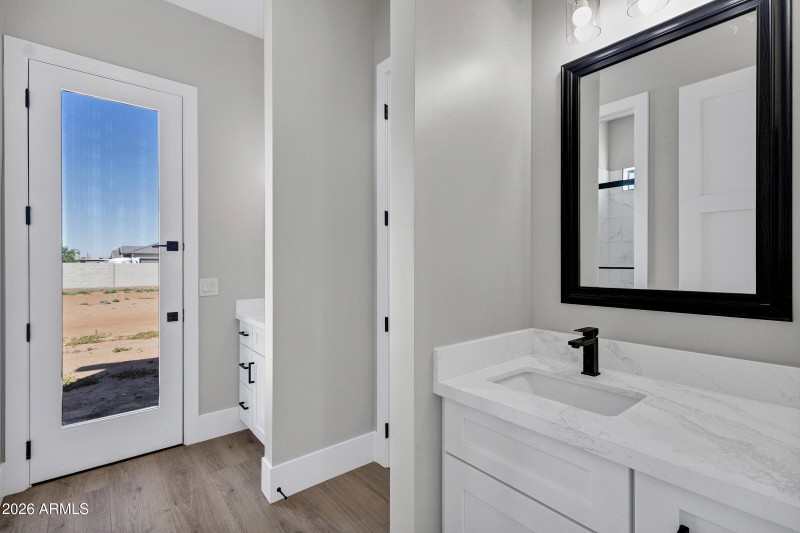 35680 N Evermore Madison St-29