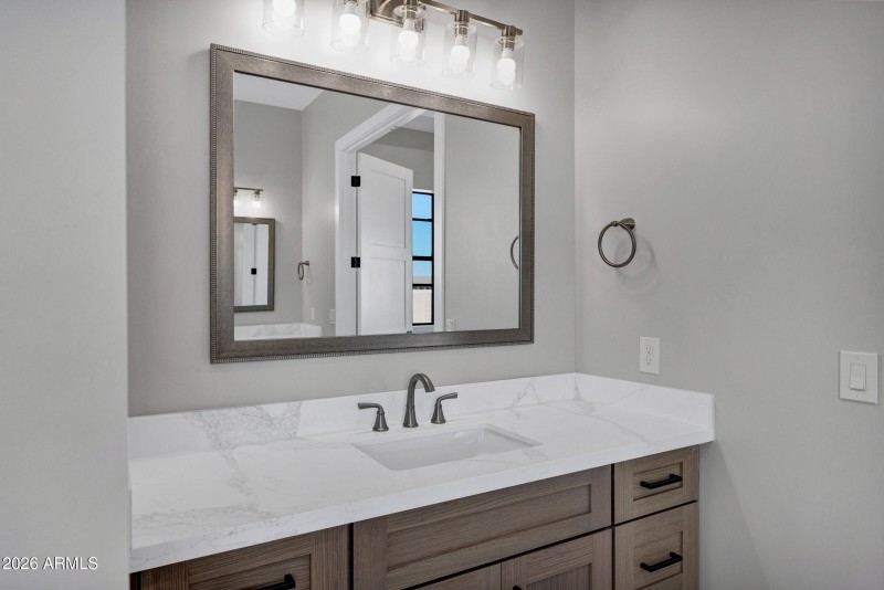 35680 N Evermore Madison St-39