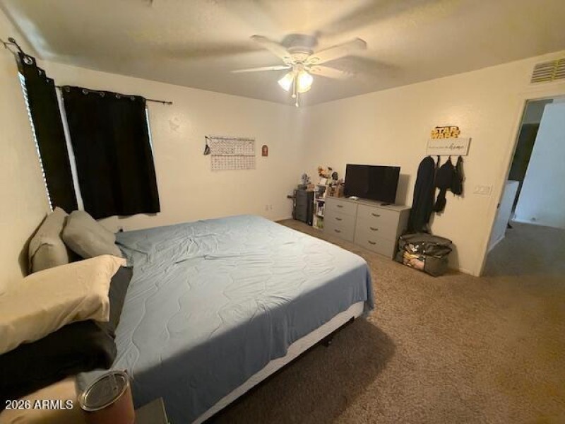 Master Bedroom3