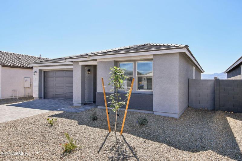 3-web-or-mls-W Tamarisk Ave-S1403-003