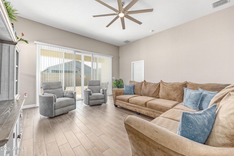 44529 W Palo Olmo Rd-8