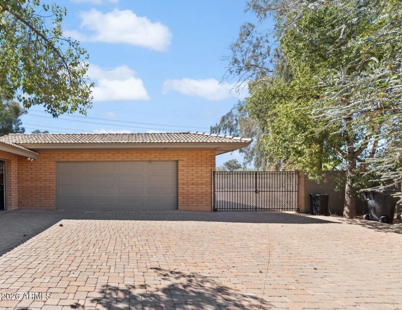 Second Garage (4 car)