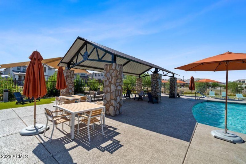 Rancho Mercado Community