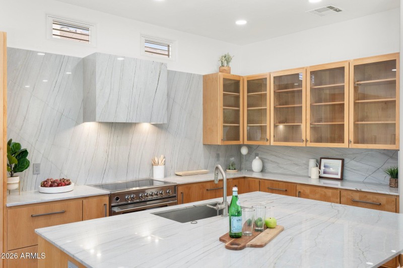 25-web-or-mls-DSC09701