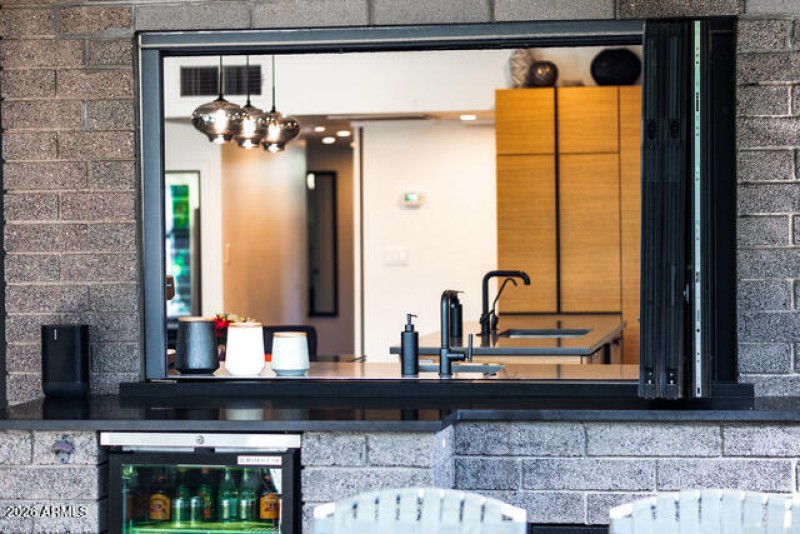 6845 E Earll Dr Outdoor Bar