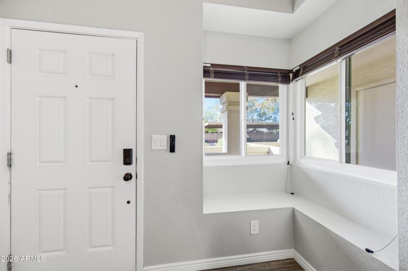 5-5136EES1051-ocupix-