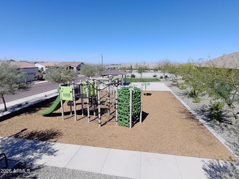 HOVER_20260313_beauty_1773433364022