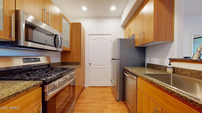 6900-E-Princess-Dr-Unit-2600-01262026_15