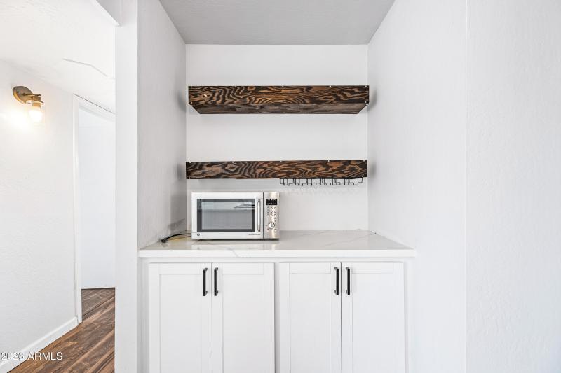 12-5146EOS204-ocupix-