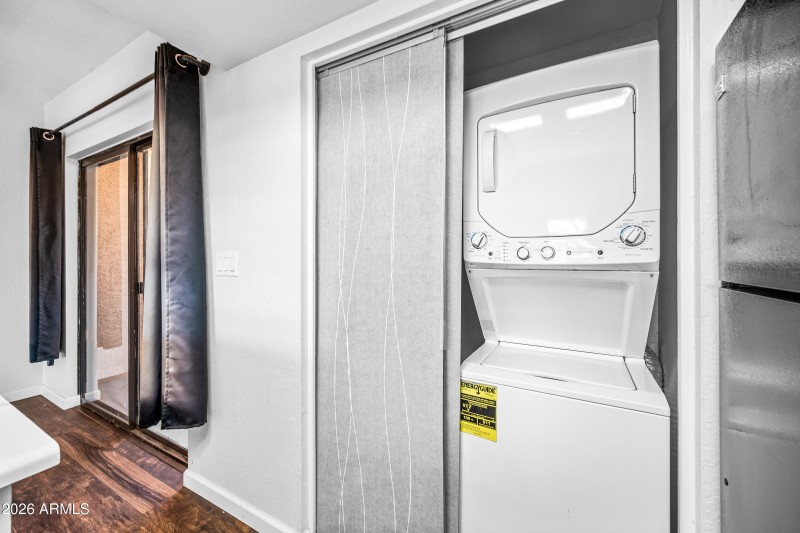 19-5146EOS204-ocupix-