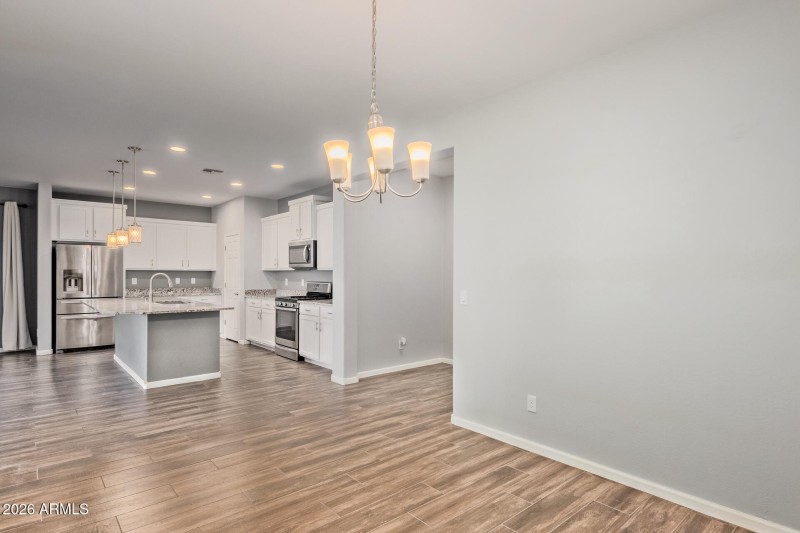 08 Desert Moon 12158