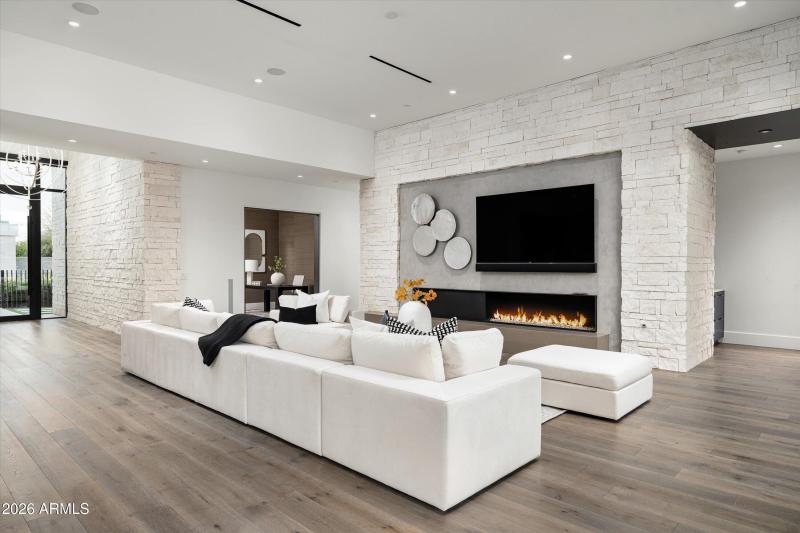 08-6838 E Joshua tree ln (8 of 38)