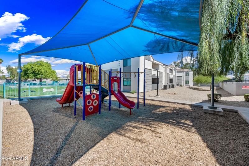 8EVA-3065N67A-ocupix-Comm-G-SS