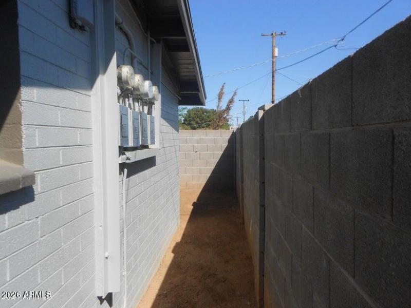 20210401222154804511000000-o