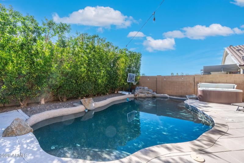 46-web-or-mls-DSC05723-HDR-Edit