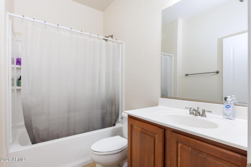 311 W Blue Lagoon - Downstairs Bath