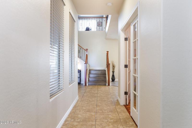 311 W Blue Lagoon - Downstairs Hallway V