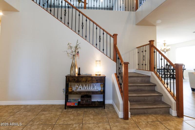 311 W Blue Lagoon - Front Entry