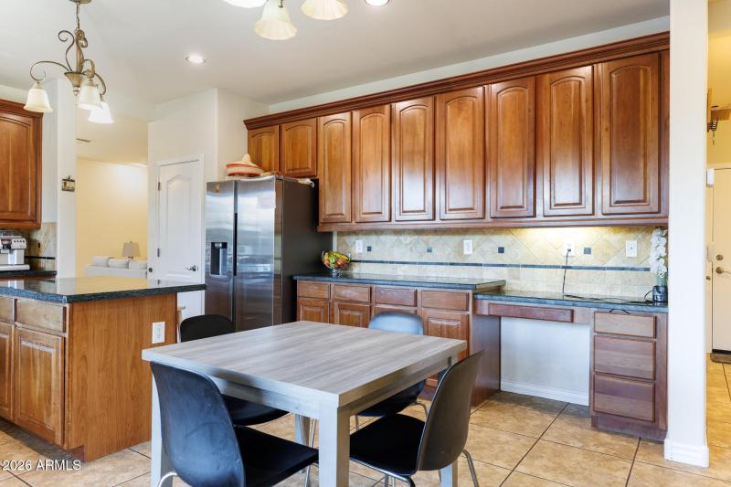 311 W Blue Lagoon - Kitchen 4