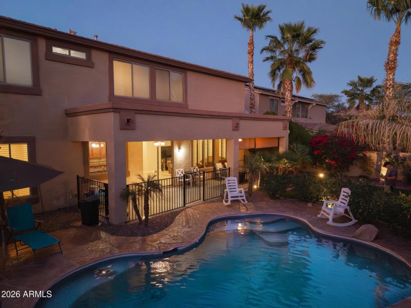 311 W Blue Lagoon - UAS Twilight Pool