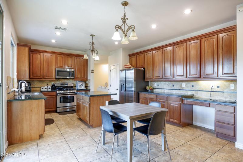 311 W Blue Lagoon - Breakfast Nook