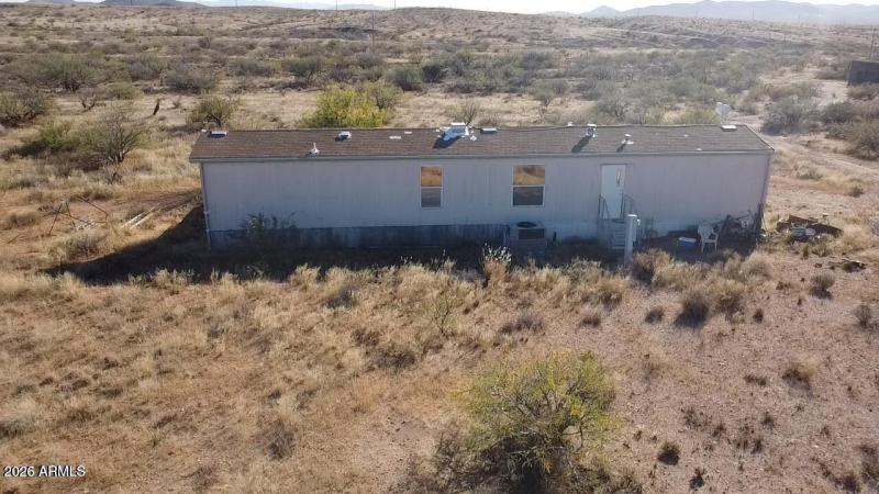 20251215230044084917000000-o