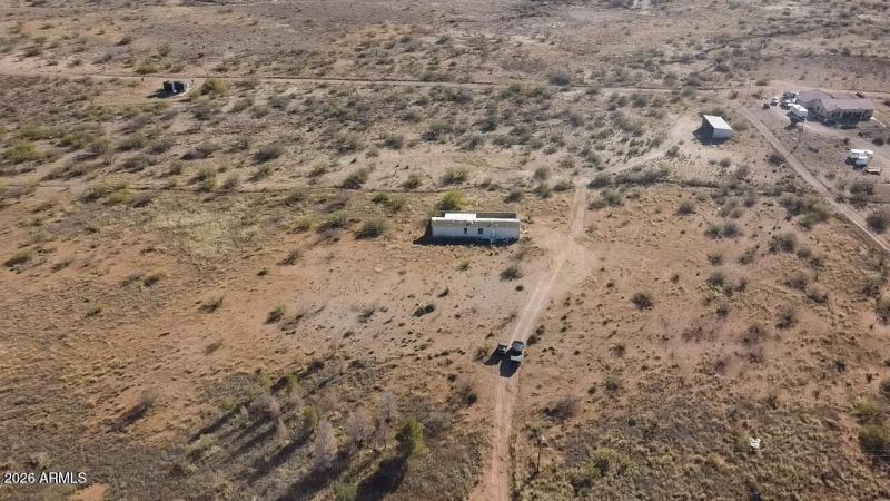 20251215230048357420000000-o