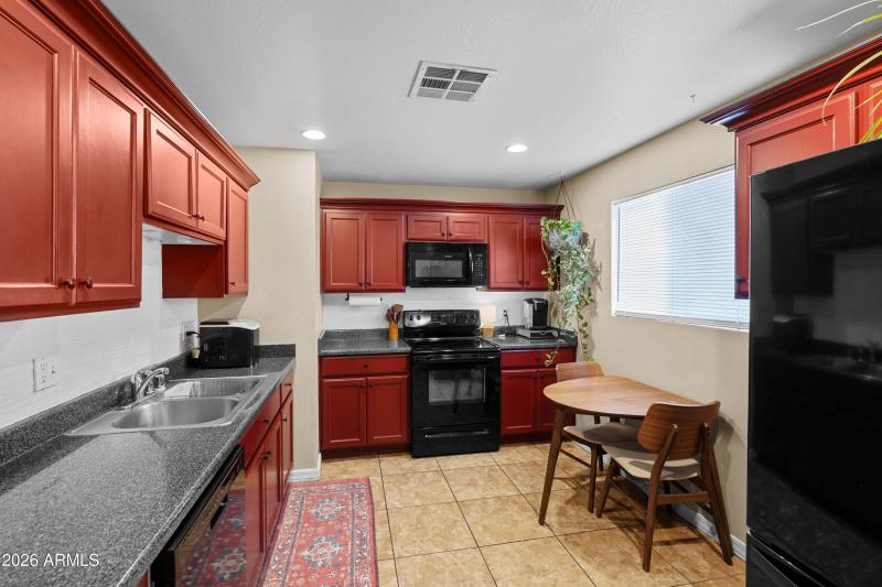 4118 W Orangewood Ave-1734