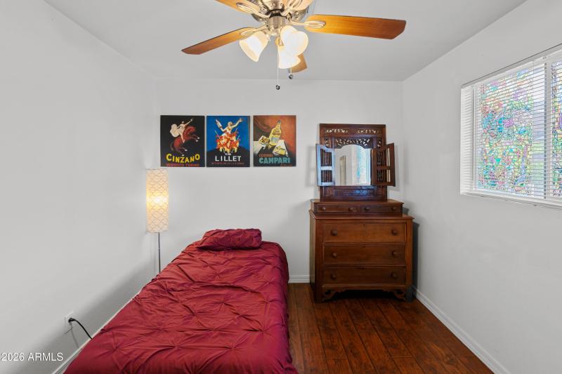 4118 W Orangewood Ave-1755