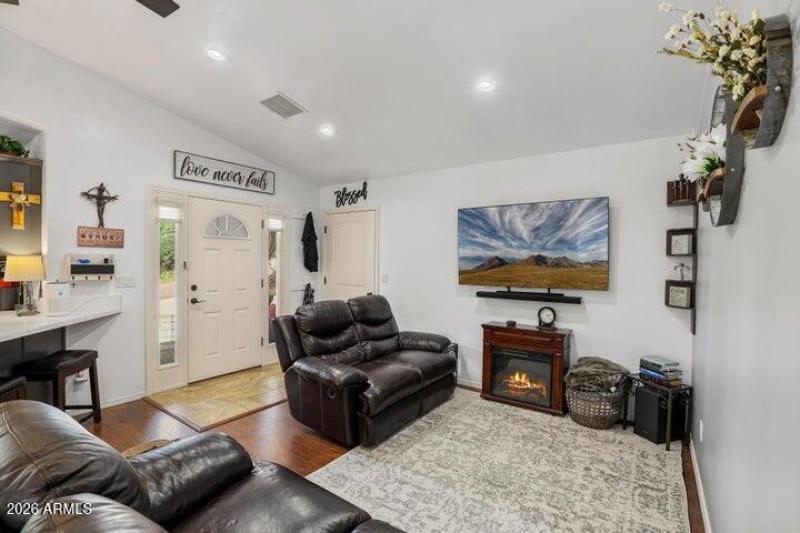 20260305181200525771000000-o