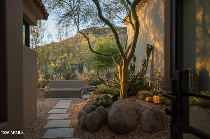 Private Garden/Sitting Area