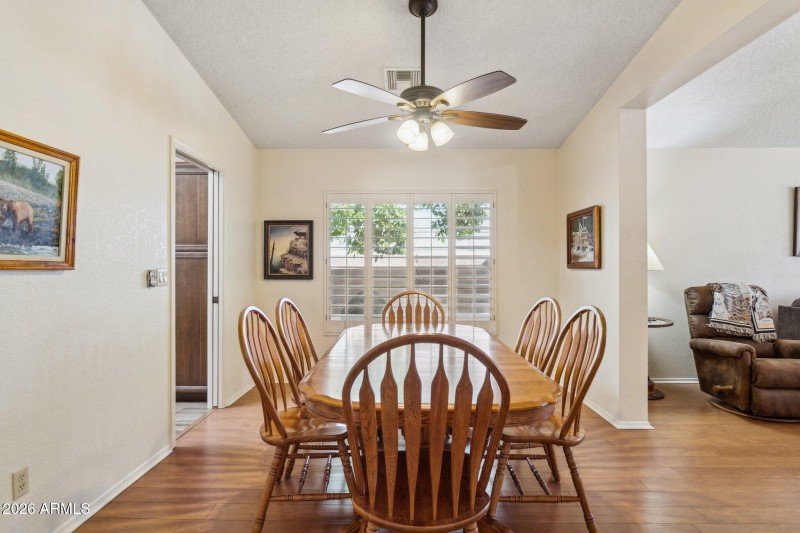 10-web-or-mls-10908-n-57th-ave