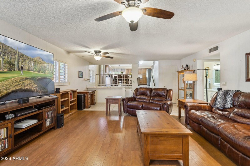16-web-or-mls-10908-n-57th-ave