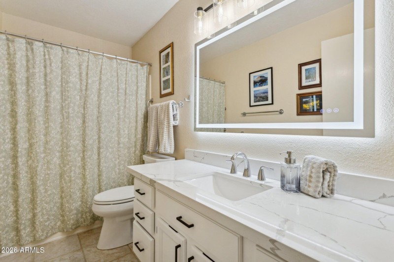 30-web-or-mls-10908-n-57th-ave