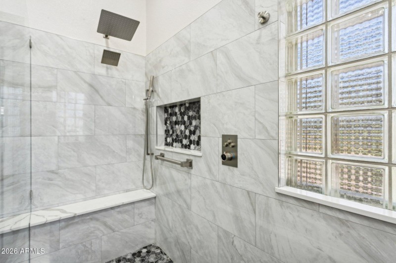 44-web-or-mls-10908-n-57th-ave