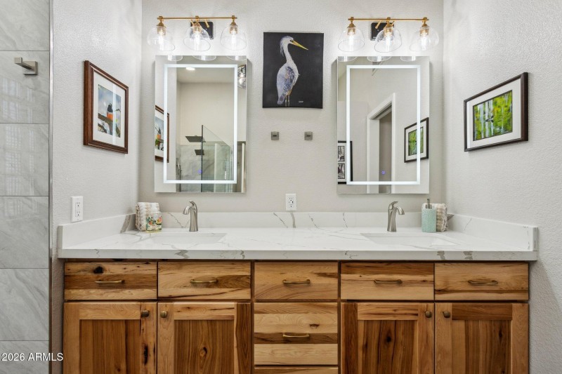 45-web-or-mls-10908-n-57th-ave