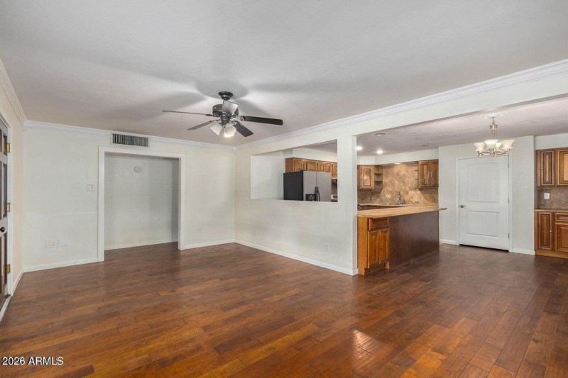 20230903231612261210000000-o