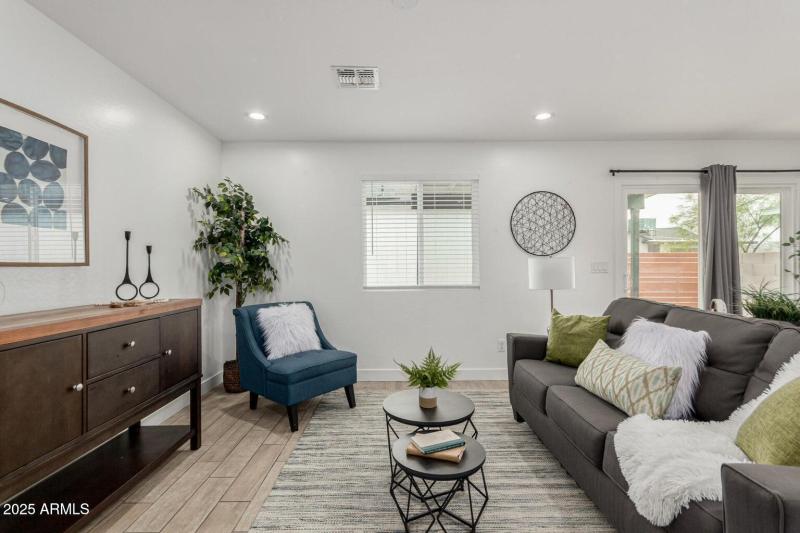 20250924203719582508000000-o