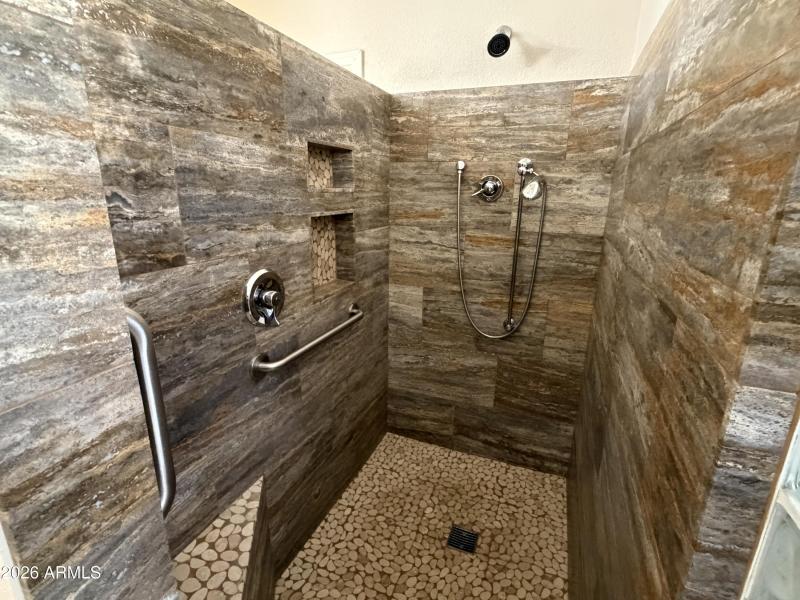 Walk - In Shower