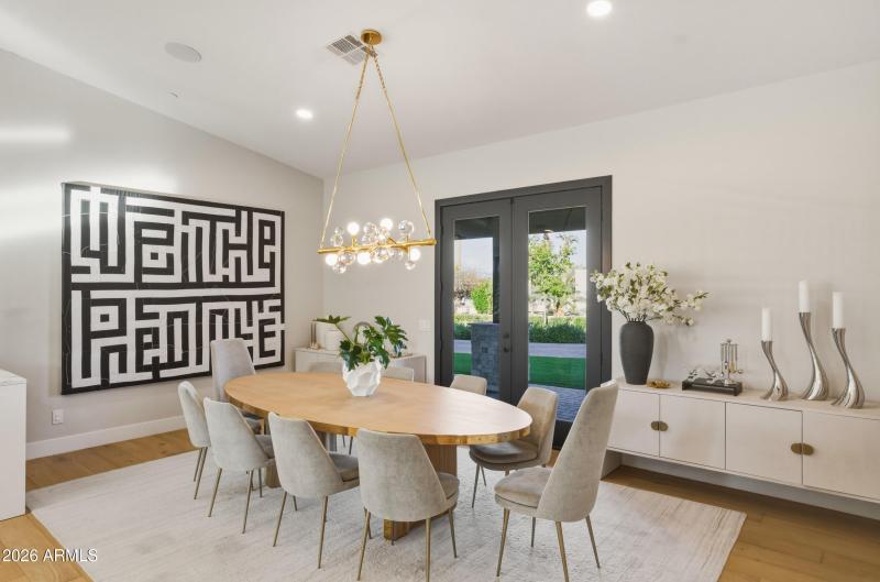 17_5302 n 68th pl-17