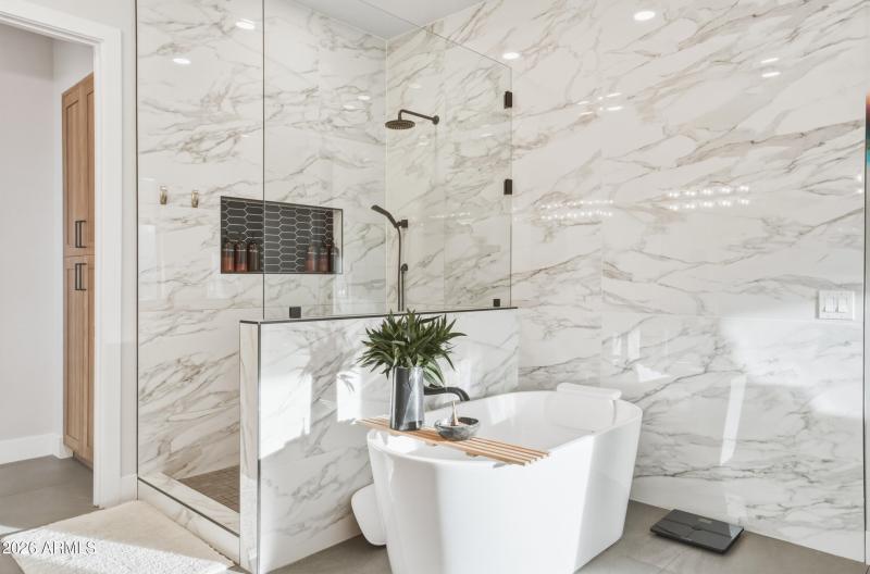 29_5302 n 68th pl-29