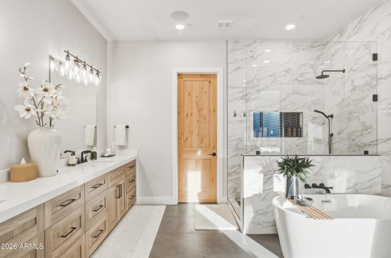 31_5302 n 68th pl-31