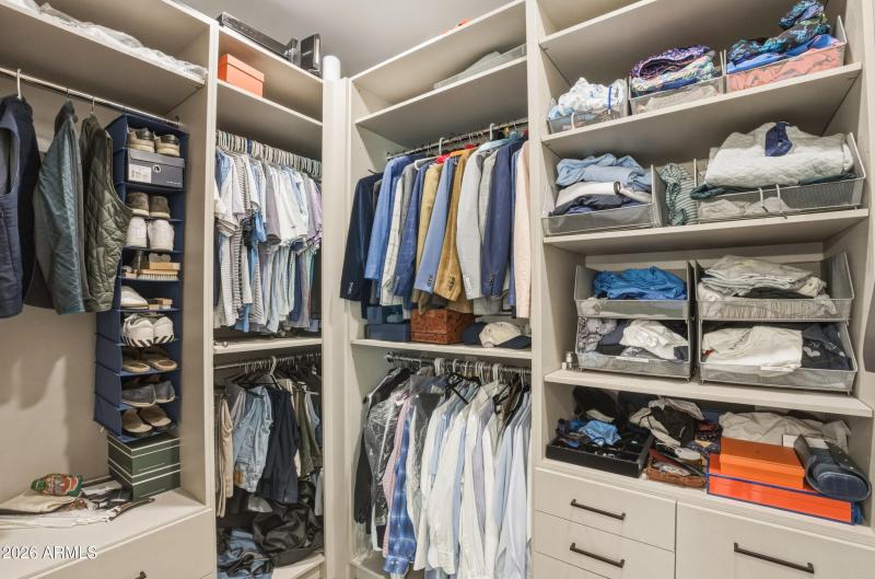 33_5302 n 68th pl-33