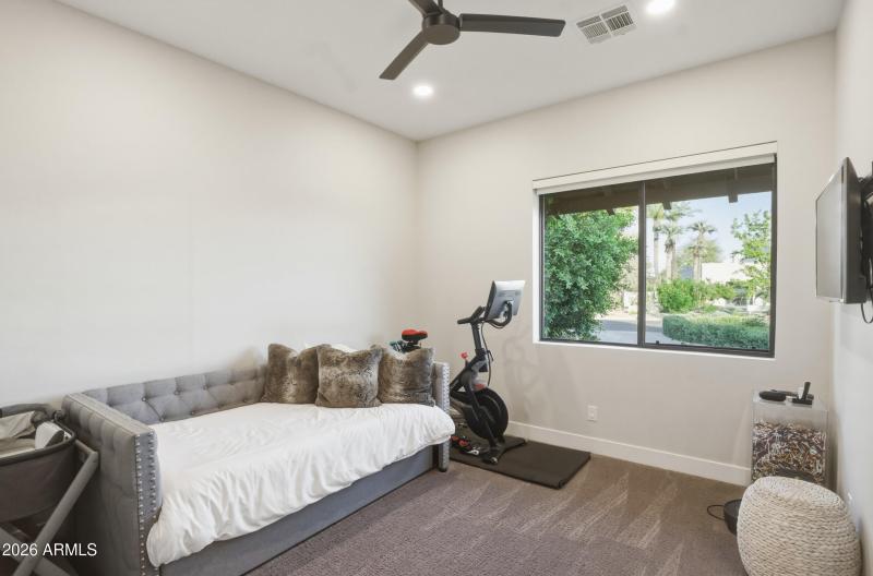 36_5302 n 68th pl-36