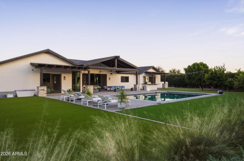 41_5302 n 68th pl-41