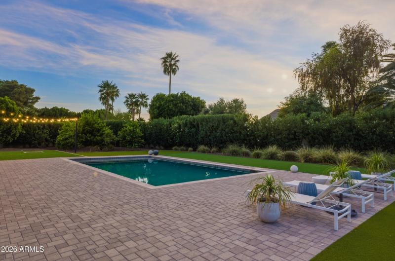 54_5302 n 68th pl-54